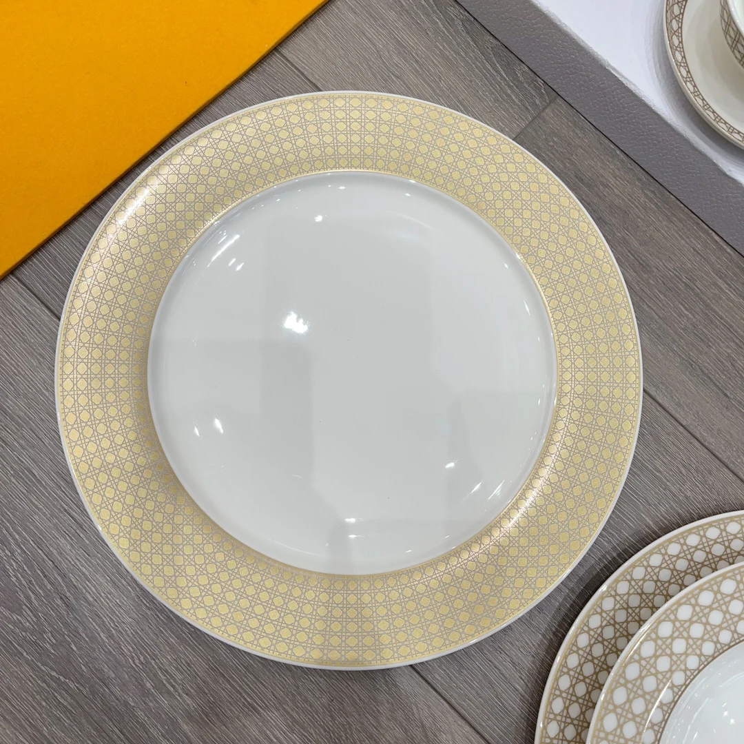 Bone China Tableware Set, Decorative Plates, Dining and Dessert Plates, Snack Plates, Tea Coffee Cups, Quality, 41 Pcs