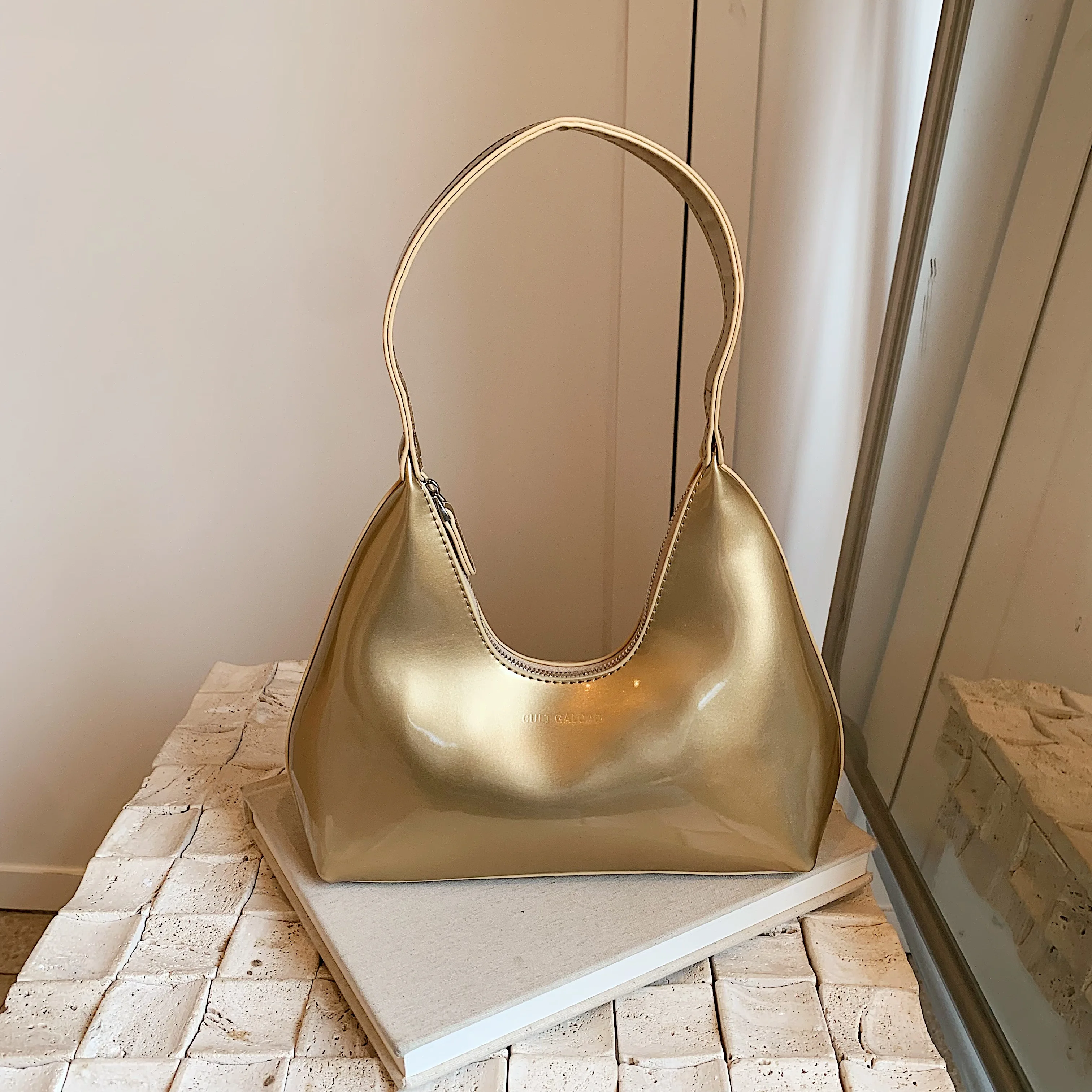 Shoulder Bag Patent Leather Fashionable Suitable for Shopping and Dating