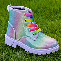 Stylische Lack Boots – Bild 5