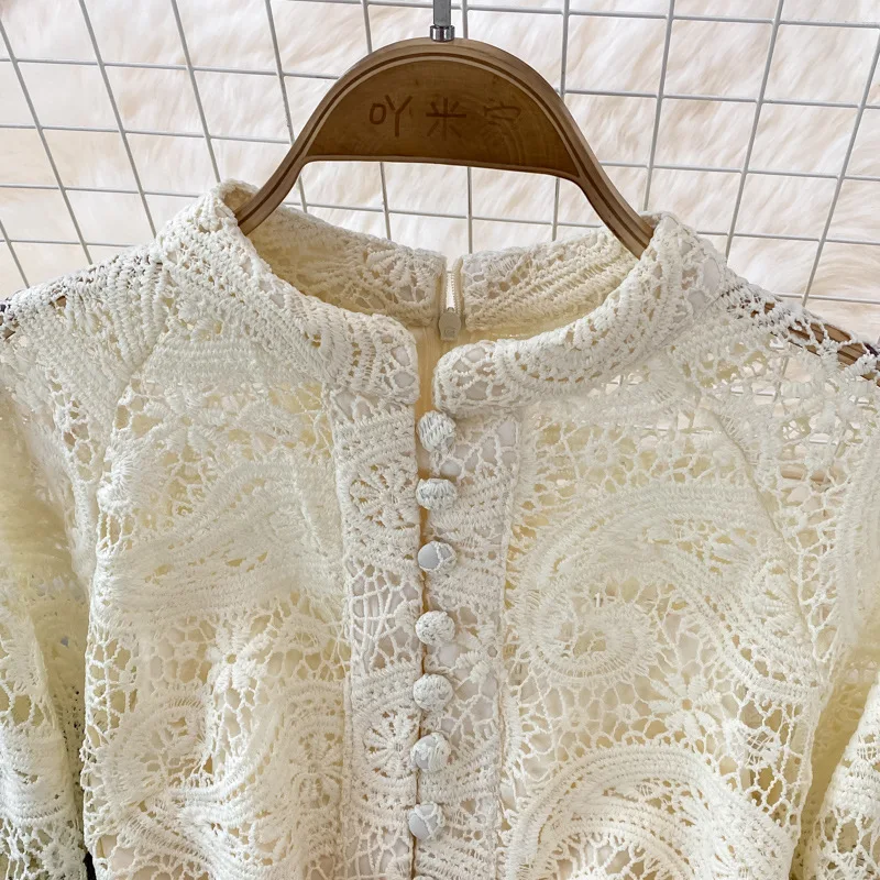 Vintage Court Style Lace Dress Women Elegant Hollowed Out Lantern Long Sleeve Slim Party Dresses Ladies Beige Black Long Robe