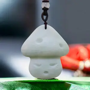 Natural Real Jade Mushroom Pendant Necklace Luxury Designer Gemstones Stone Talismans Vintage Accessories Carved Jewelry