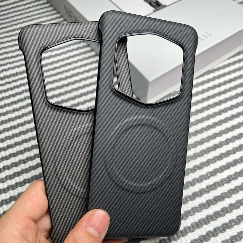 Carbon Fiber Magnetic Wireless Charging Slim Protective Case, Hard Back Cover