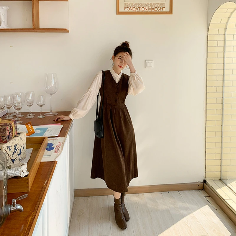 ワンピース RUBATI Macrame Halterneck Dress VANDYKE BROWN Gabriela Halter Midi Dress in brown tulum | Ramy Brook
