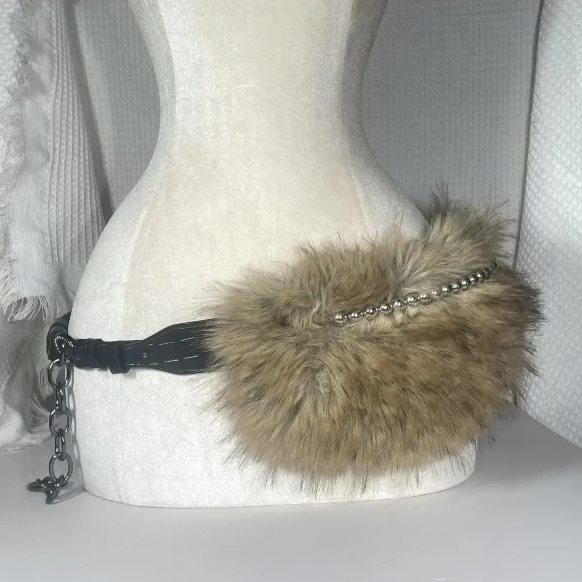 Vintage Y2K Faux Fur Punk Waistband with Metal Bead Chain