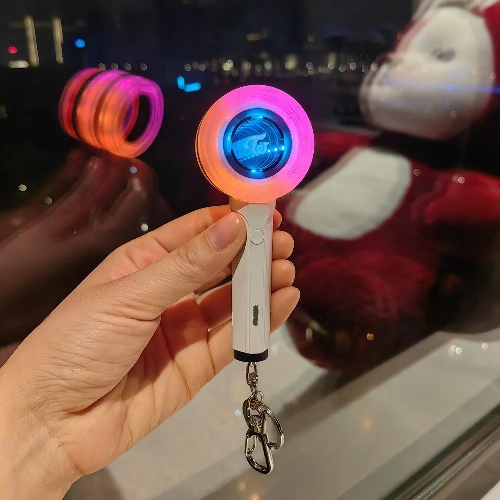 Kpop Twice Lightstick Ver3. Mini Candy Bong Glow Stick Ciondolo Portachiavi Portachiavi Per Concerto Chaeyoung Mina Sana Momo Merch