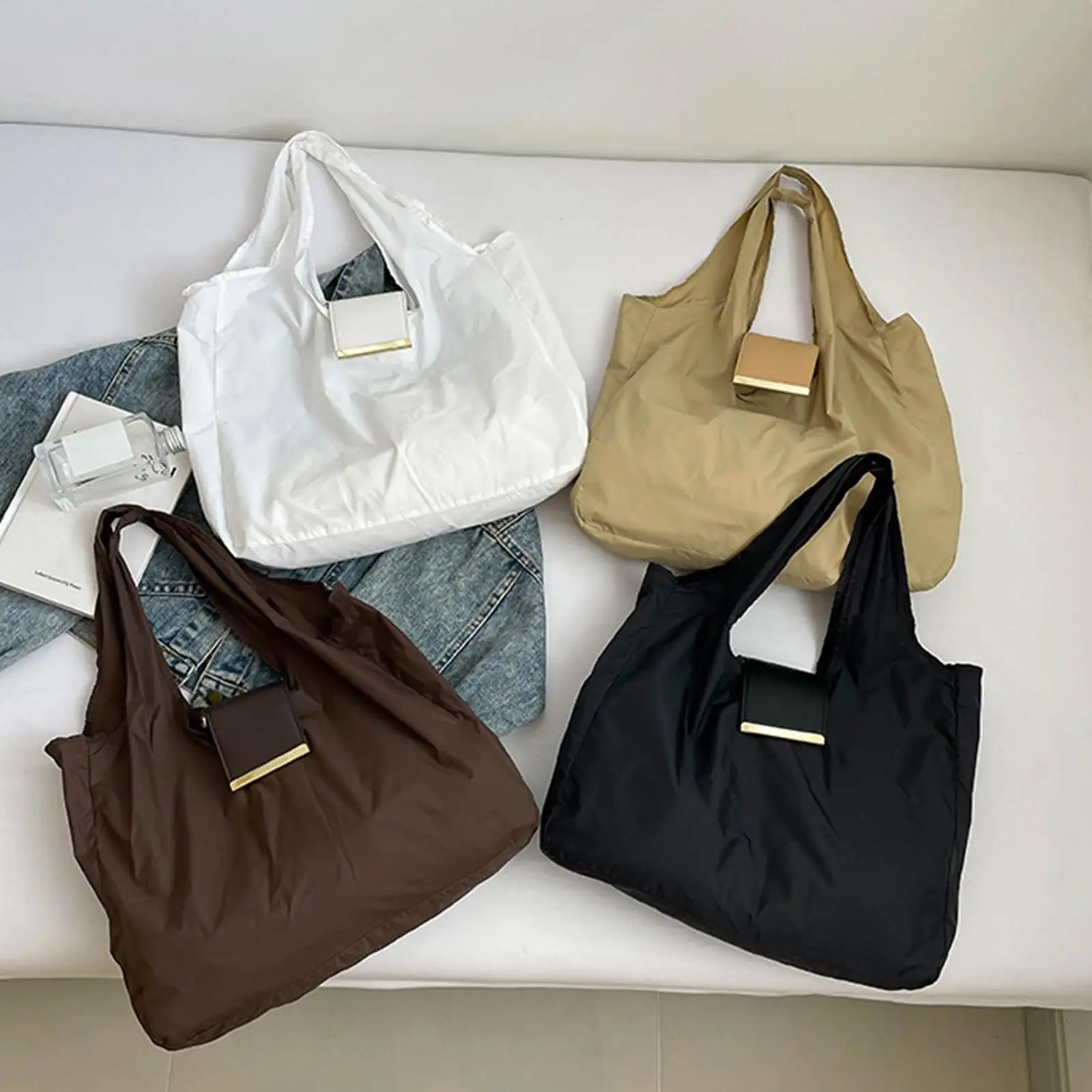 Eco-Friendly Expandable Tote Bag with Key Ring - Lightweight, Foldable, and Reusable