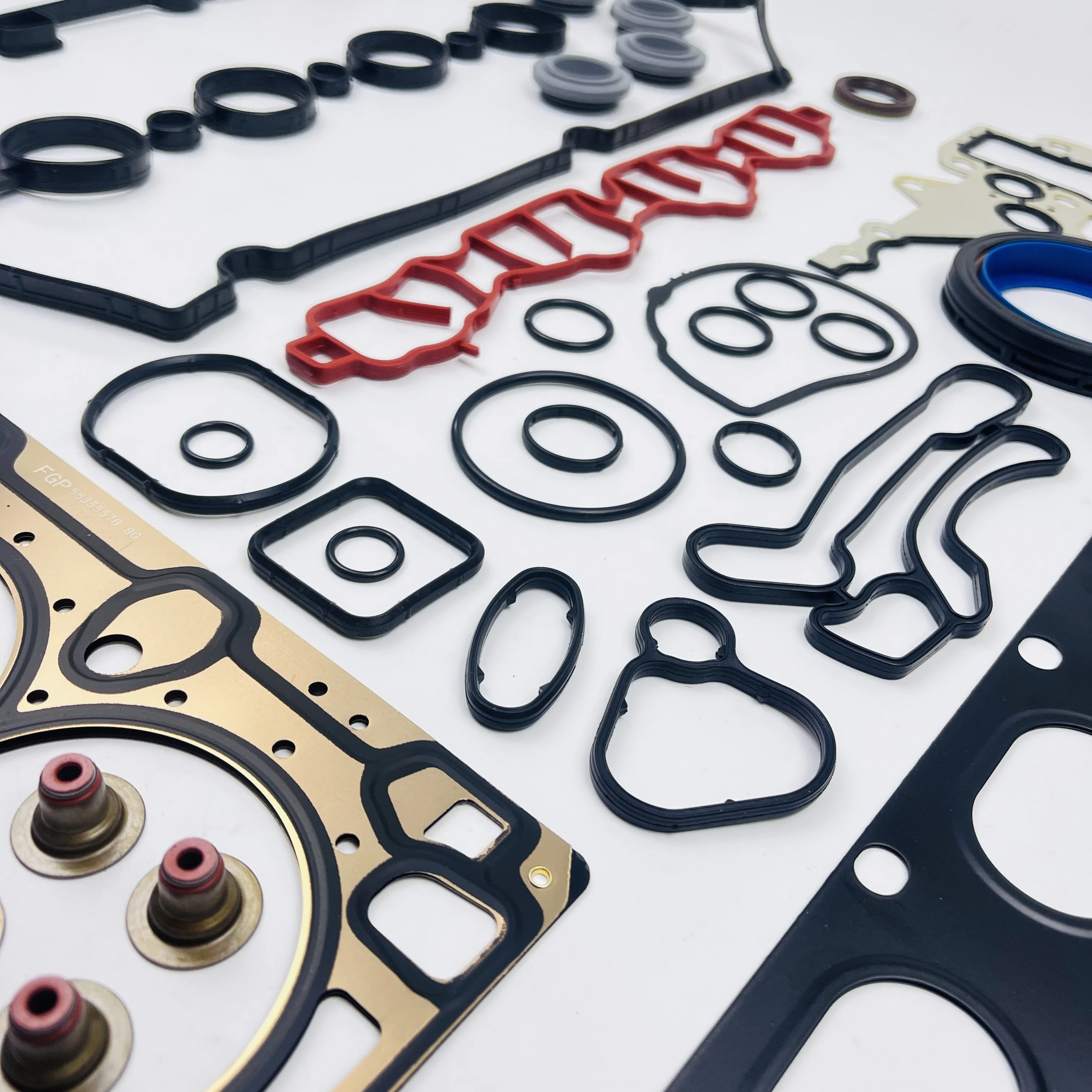Engine Gasket Set Engine cylinder gasket set OEM# 55568528 for Chevrol Cruze/ AVeo Opel Astra Corsa Insignia car 1.6 1.8 3 layers of stainless