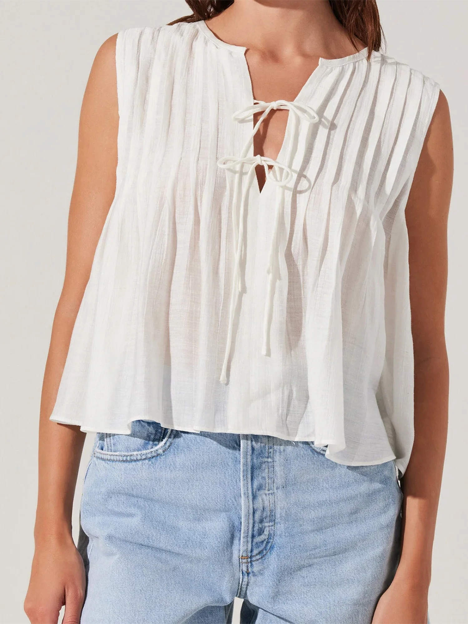 Stylish Women s Sleeveless Pleated Tank Top with Tie Front Detail - Chic and Versatile Solid Color Summer Vest