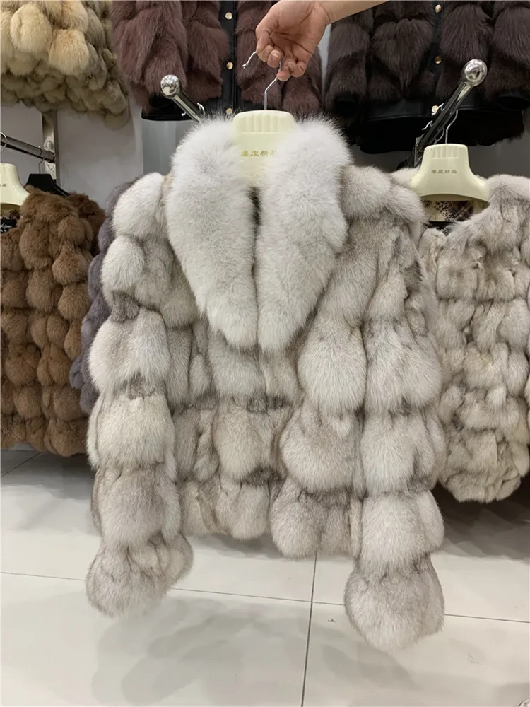 Women's Short Real Fox Fur Winter Jacket Thick Warm Natural Coat Fashion Outerwear for Cold Weather