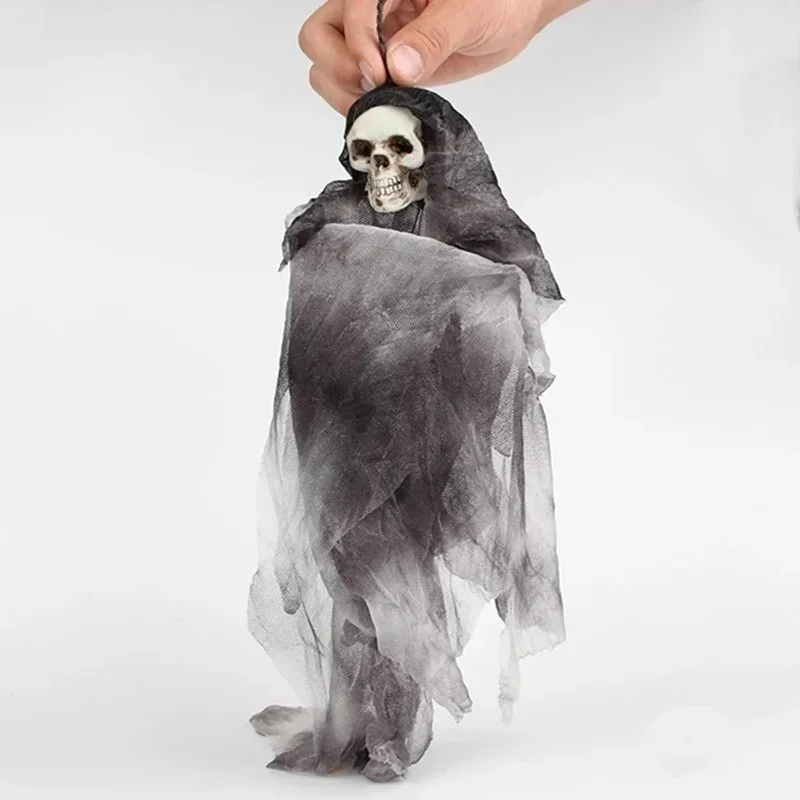 1 Pcs Halloween Skull Ornaments Haunted House Dolls Tricky Secret Room Fright Prank Novel Props Halloween Decoration