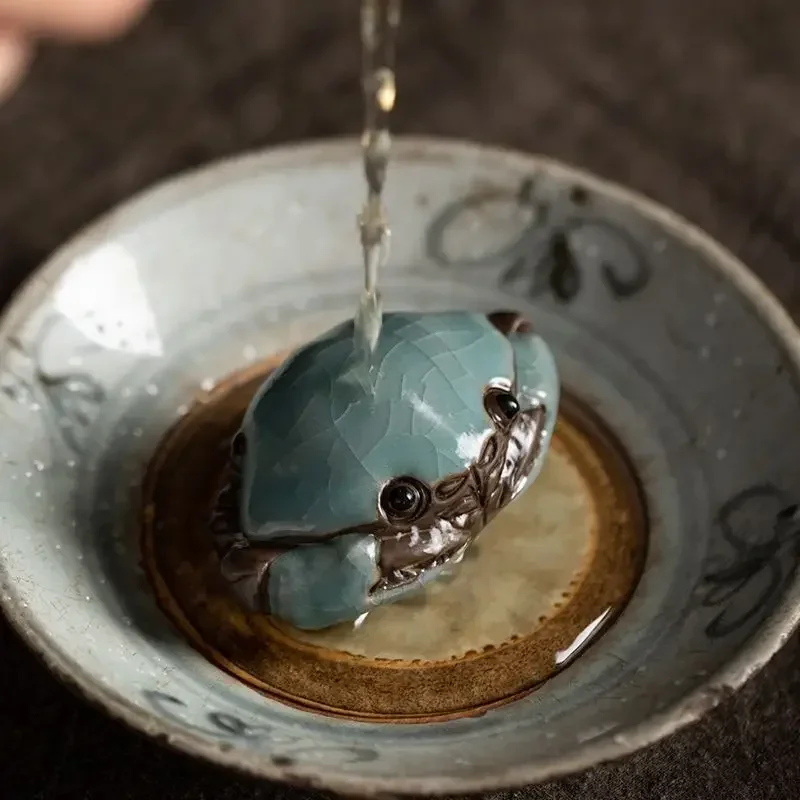 Ge Kiln Cracked Glaze Crab Tea Play Handmade Kongfu Tea Pet Decoration Chinese Table Ceremony Accessories Pet tea pet ornaments