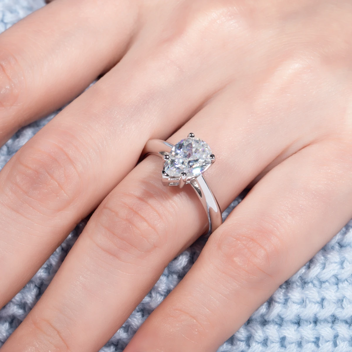 Engagement Ring pear
