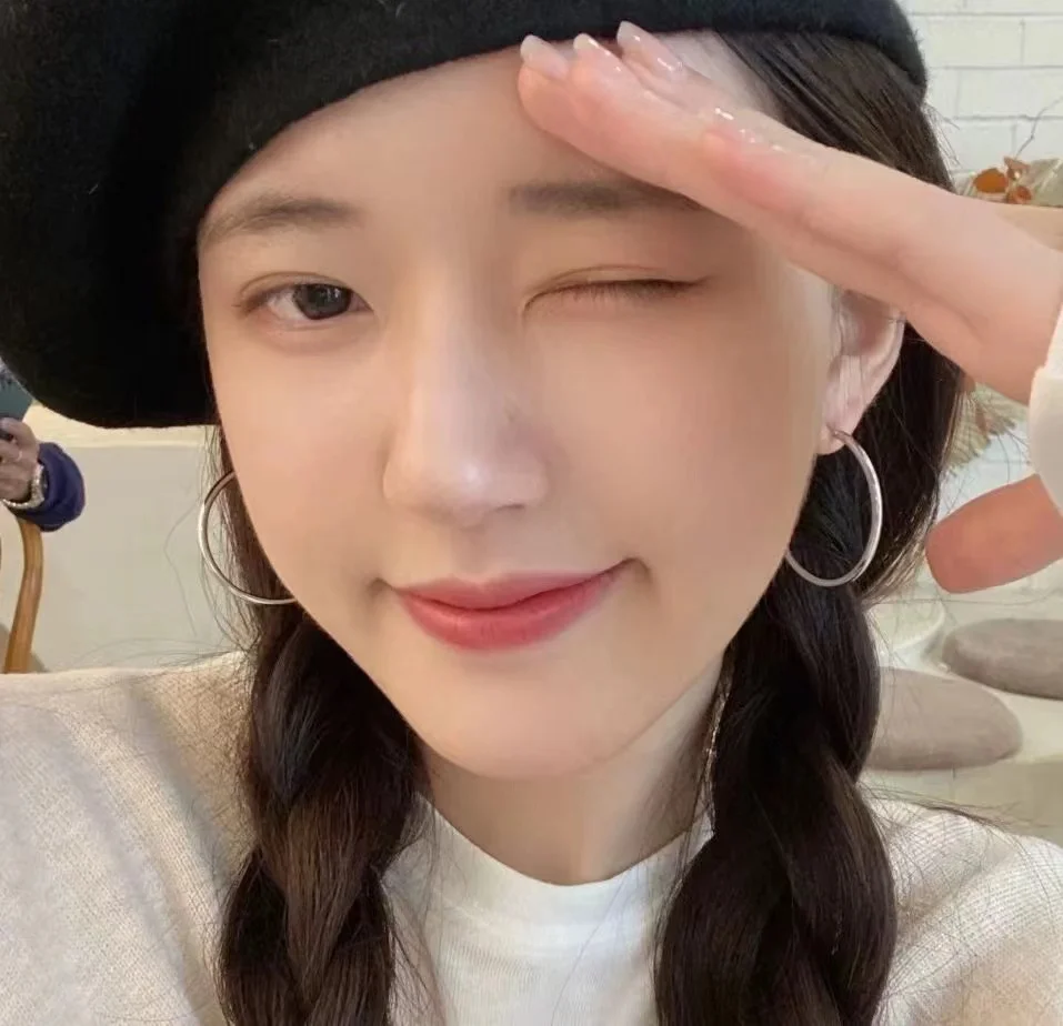 No piercing ear loops Earrings for women Electroplated real gold Diameter 4CM