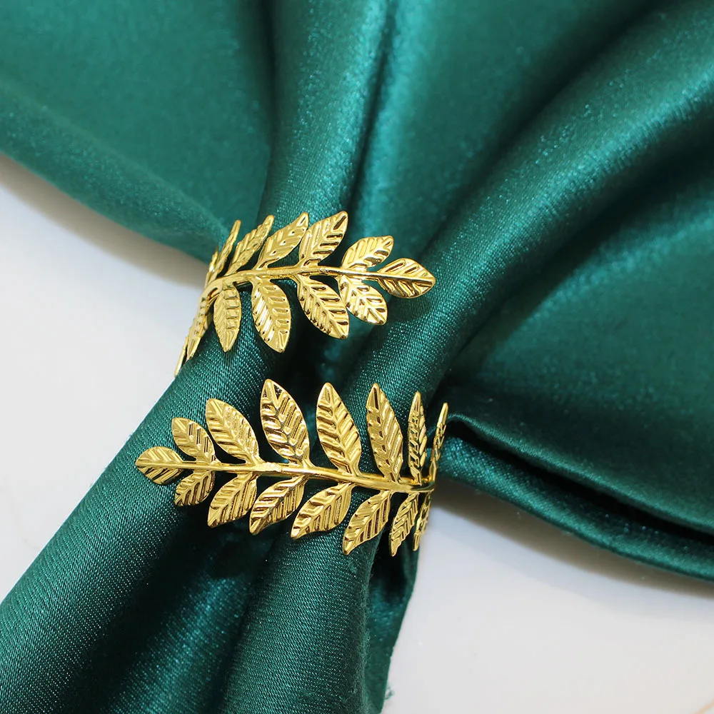 Christmas napkin holder Napkin ring 6Pcs Gold Fashion simple Metal serviette buckles for Xmas wedding party table decoration