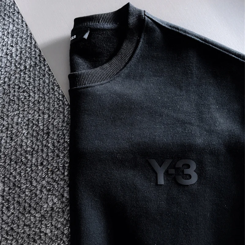 Рисунок 6 - Осенние толстовки Y3