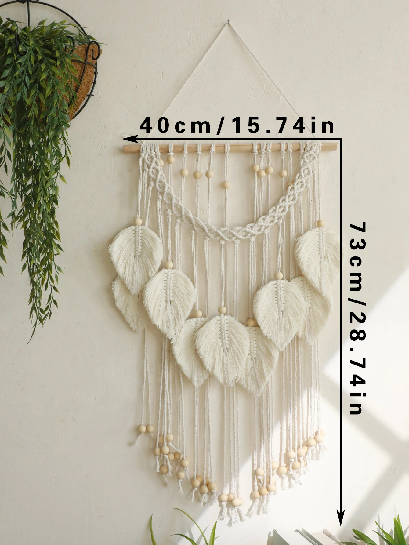 white M02228