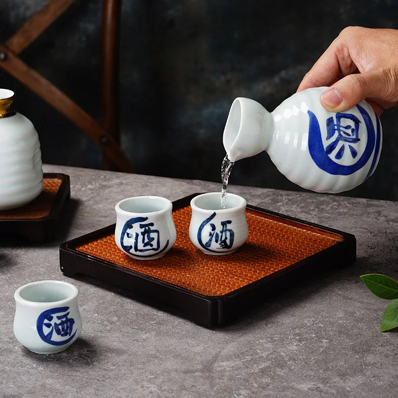 Japanese Bar Sets Ceramic Wine Set Sake Cup Flask Sprinkler Soju Bottle Cup For Restaurant Home Bar Supplies Accessories Gifts