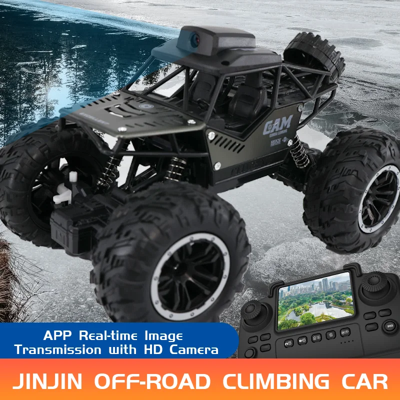 Voiture RC 4WD 1:16 tout-terrain radiocommandée noire en action, soulevant de la poussière