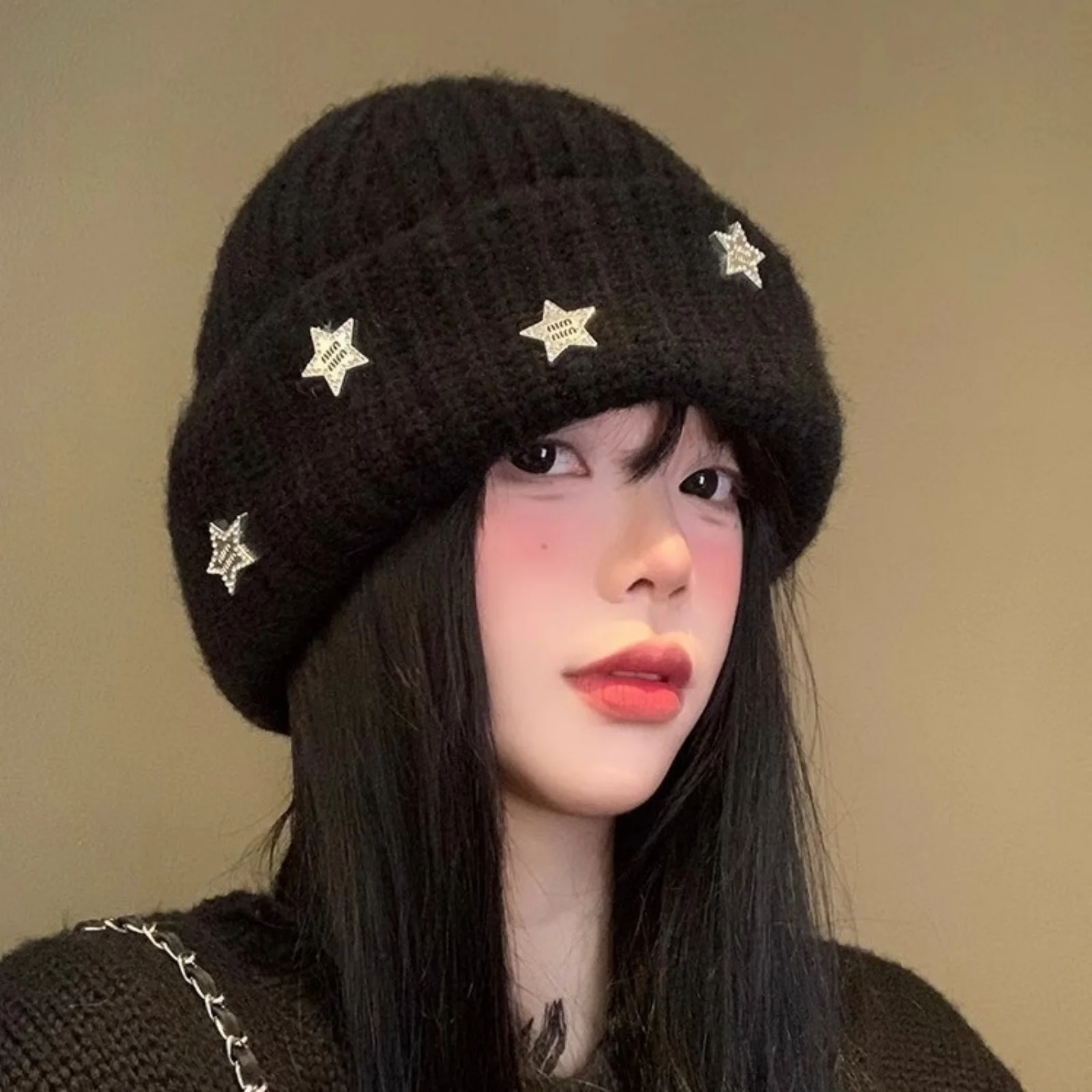 1PC Black Knit Beanie With Star Decor,Sparkly Rhinestone Winter Hat, Soft Warm Women's Headwear,Stylish Fashion Cold Weather Cap
