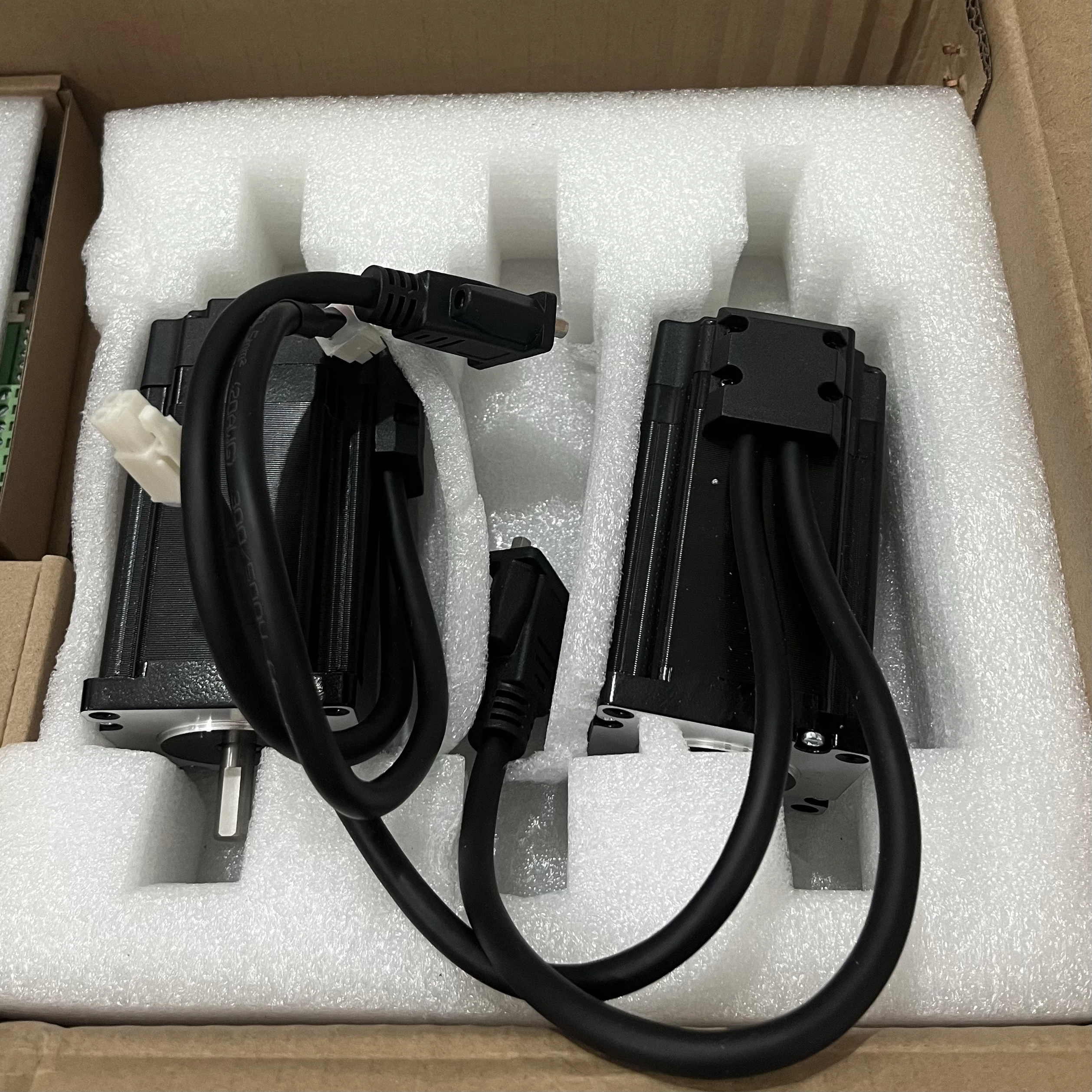 2상 60mm Nema 24 폐쇄 루프 스테퍼 모터 2.2N.M4N.M, Ethercat 폐쇄 루프 스테퍼 드라이버 ECT60 또는 브레이크 1개 키트 포함