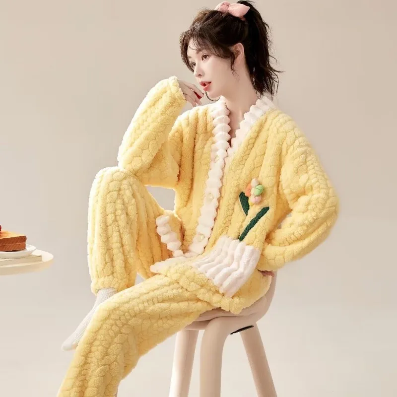 Sleepwear Autumn Winter Women Thickened Fleece-Lined Sweet Flowers V-neck Pajamas Set Warm Coral Fleece Female Home Wear Suit