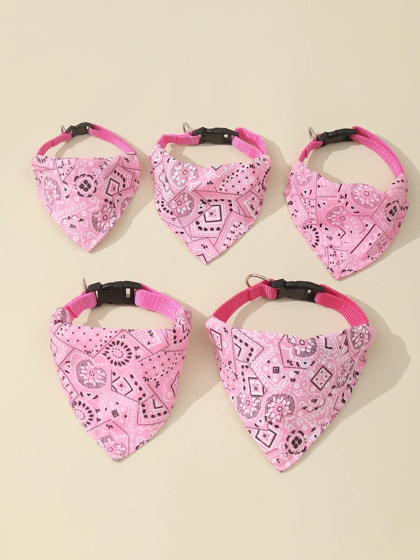 Pet Bandana Adjustable Triangle Shape Buckle Pet Dog Neck Scarf Puppy Cat Dog Collar Bibs 1pc