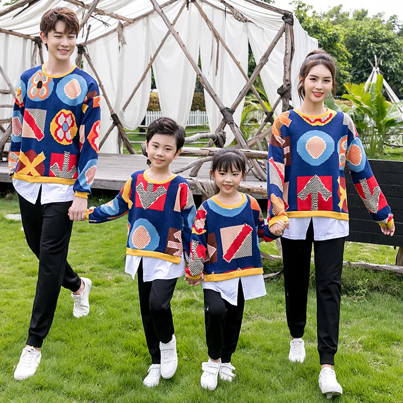 

Family Matching Clothes Sets for Couple Mother and Daughter Tops Skirts Two Piece Outfits Father and Son Sweatshirts Shorts Suit