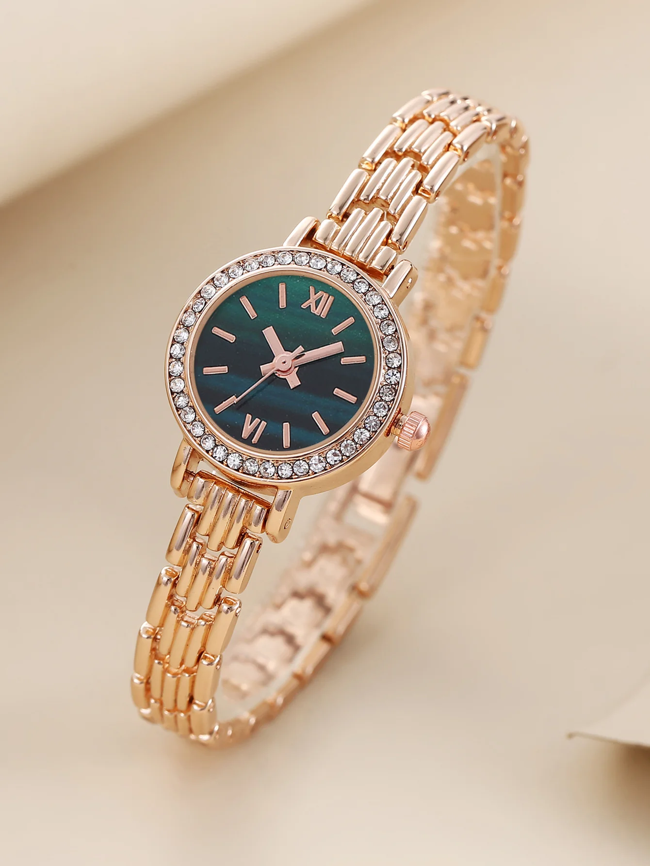 Fashion design alloy compact women's graduated quartz watch watch gift assorted pieces 6