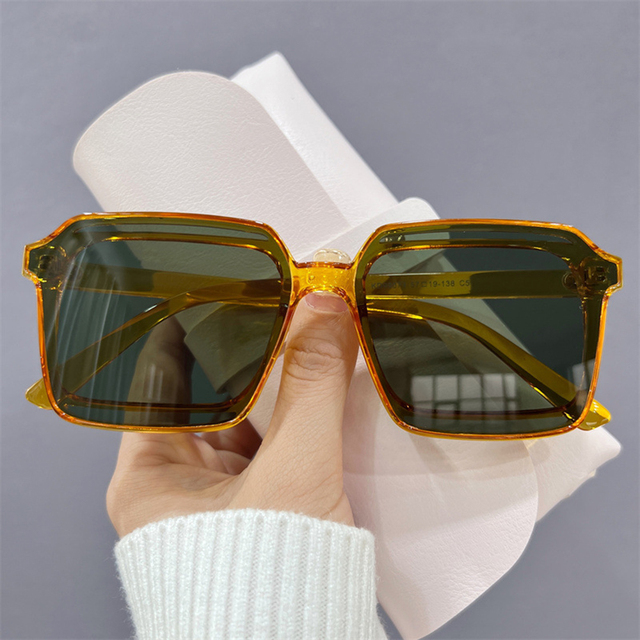 Retro Square Frame Sunglasses Anti-UV Travel Sun Visor Ladies Vintage Women Large Frame Sun Glasses UV400 Shades Black