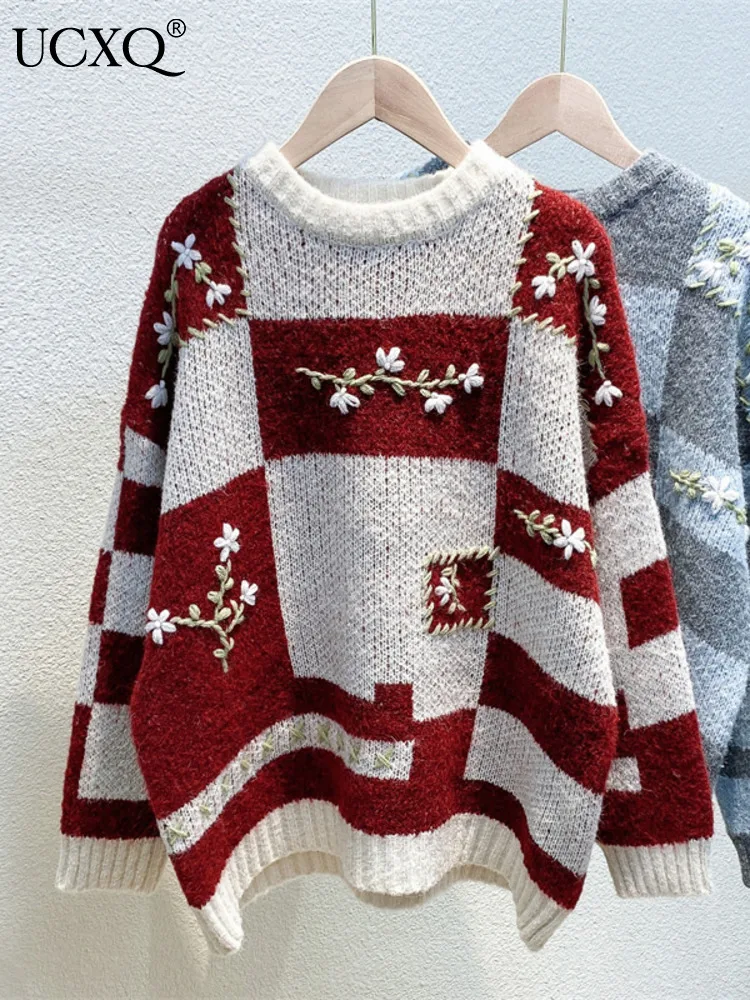 

UCXQ Vintage Embroidery Sweater Women Fashion Top 2023 Autumn Winter New Trendy Long Sleeve Christmas Red Pullovers Knit 23A5344