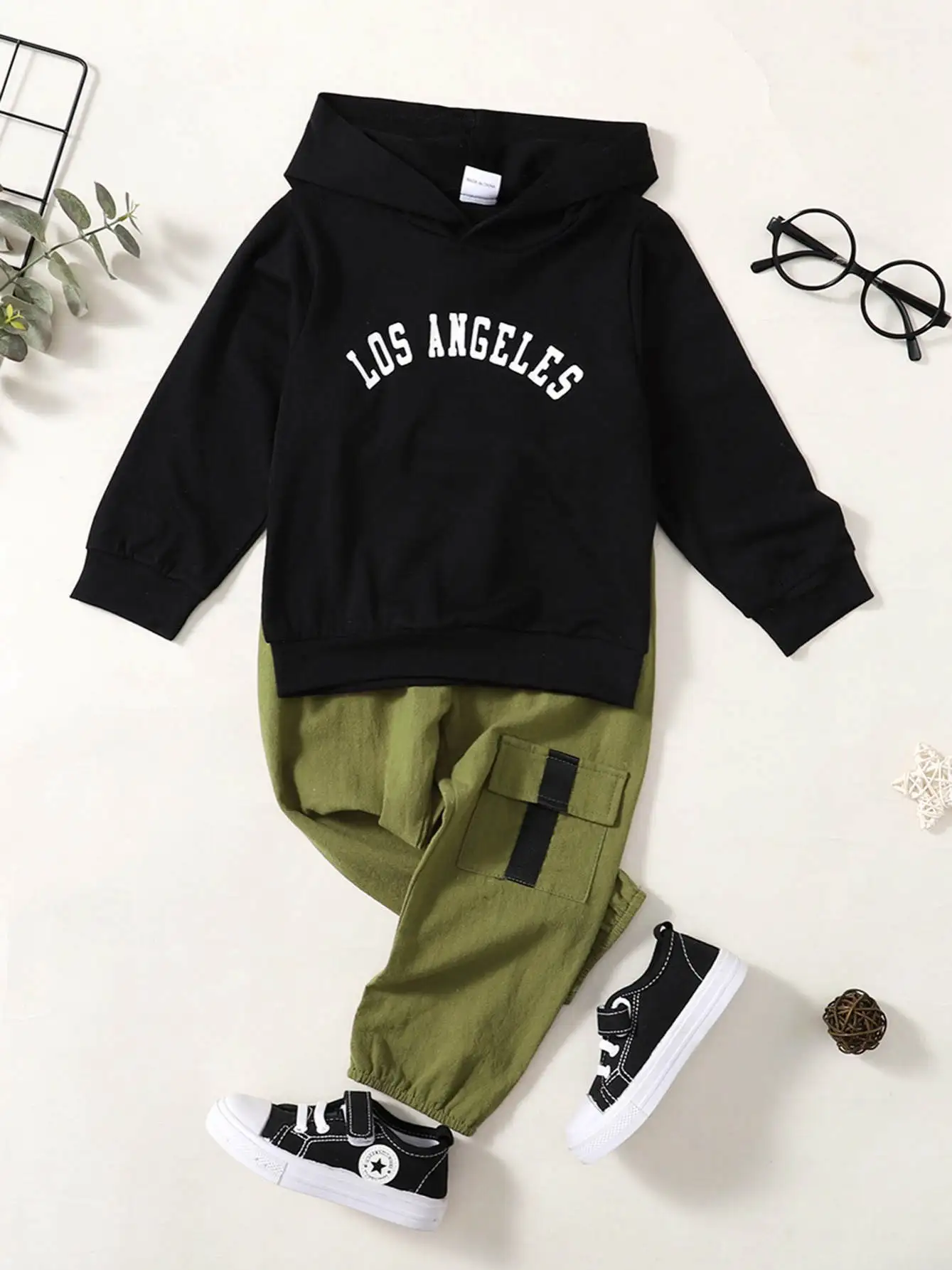

1-6 Years Old Kid Boy Sport Style Clothing Child Boy Holiday Outfits Set Black Long Sleeved Hoodie+Military Green Pants 2pcs Set