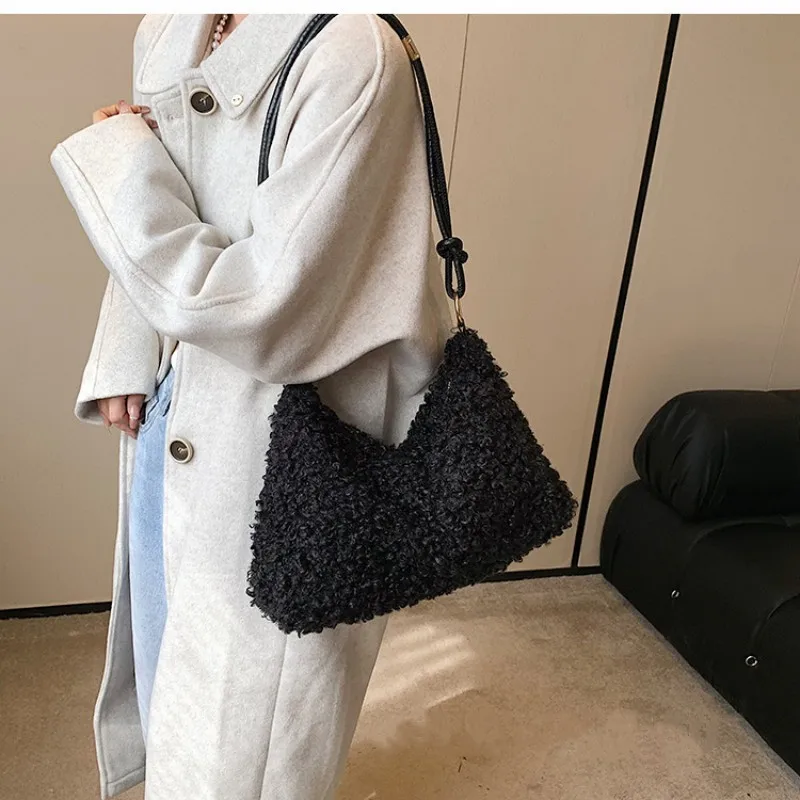 Borse a tracolla morbide in peluche da donna di moda invernale borsa a tracolla da donna in finta lana di agnello di grande capacà borse a tracolla pelose femminili  1524