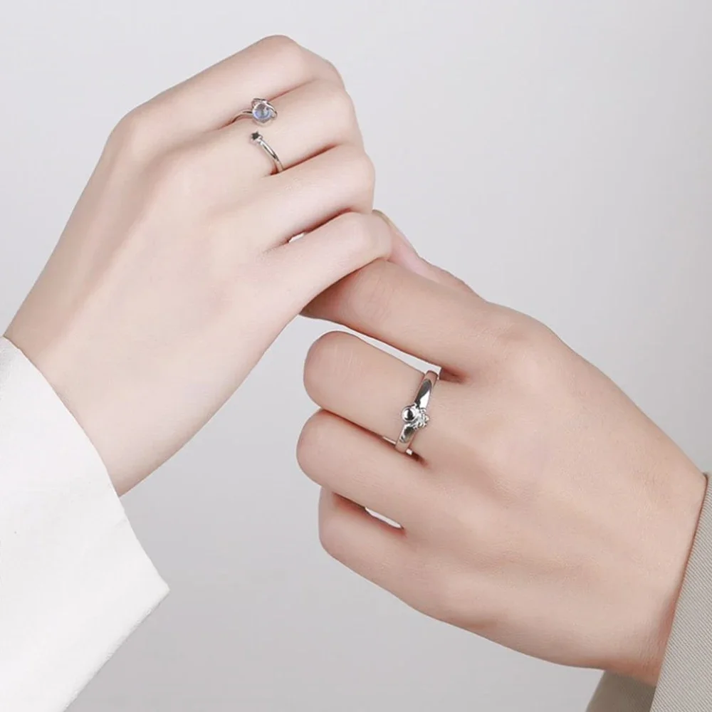 New Design Couple Rings Happy Planet Astronaut Moonstone Couple Pair Ring Women Men Dating Ring for Gift