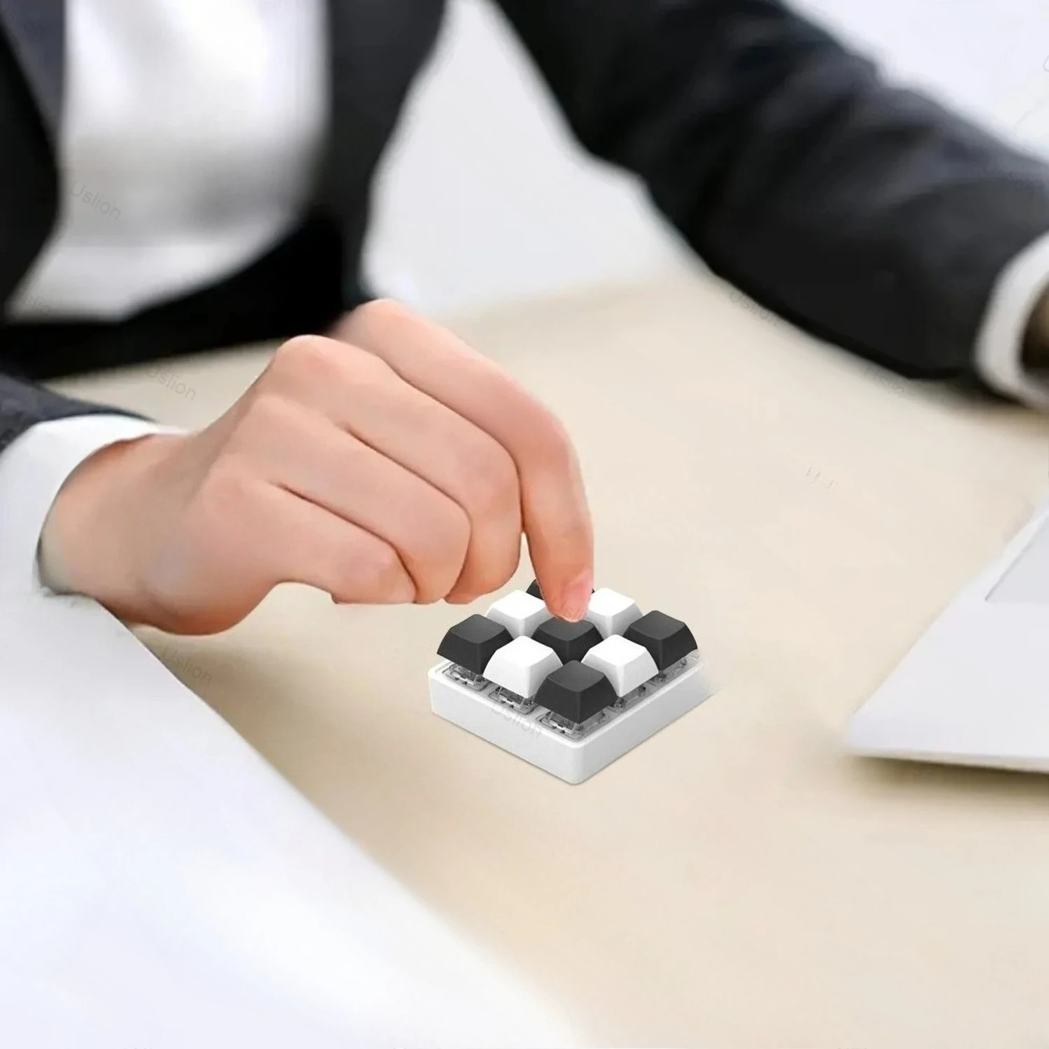 9/4/3 Keys Fidget Keyboard Toys Point Keycap Party Stress Relief DIY Keycaps Toy Key Cap Fidget Keyboard Keycaps Finger Keycap