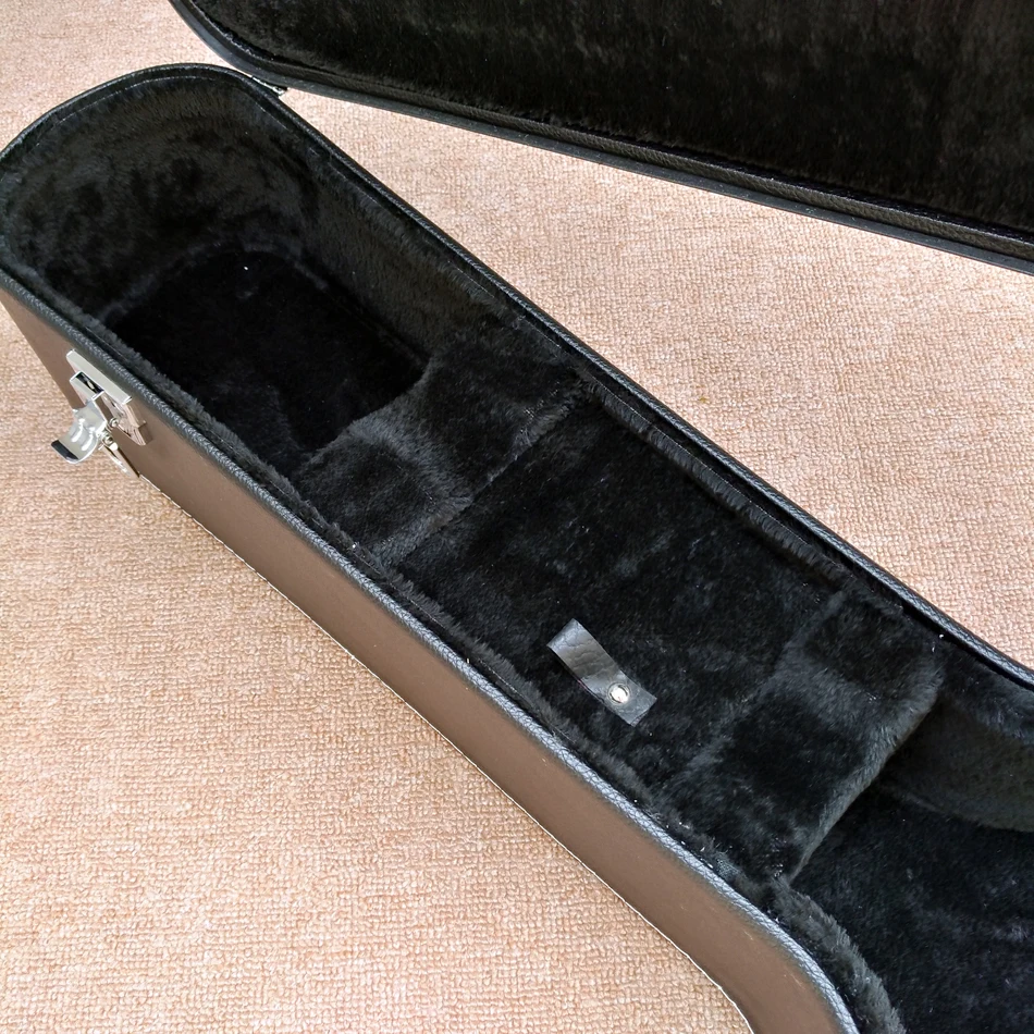ST Electric Guitar, Maple Groove Fingerboard, Double Tremolo Bridge, Chrome Hardware, 3 Pickups,