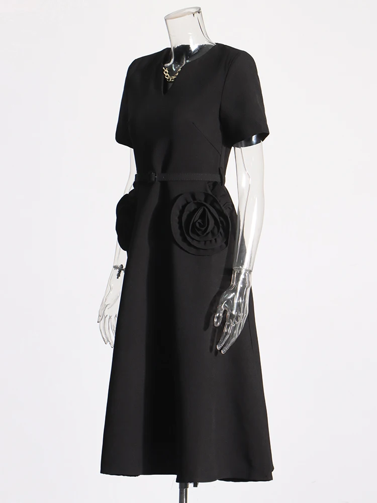 فستان ضيق مرقع بلا أكمام