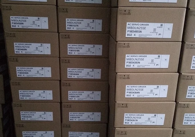 

Сервопривод посылка A6 MHMF022L1U2M + MADLN05SE MHMF042L1U2M + MBDLN25SE