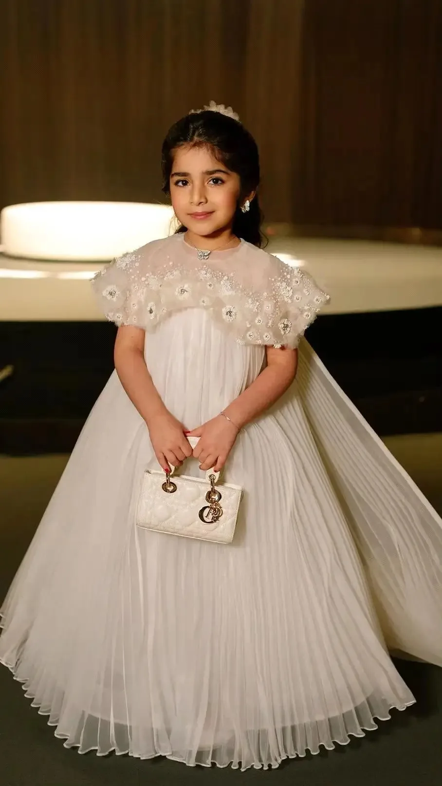 فستان حفلة بناتي أبيض زهور