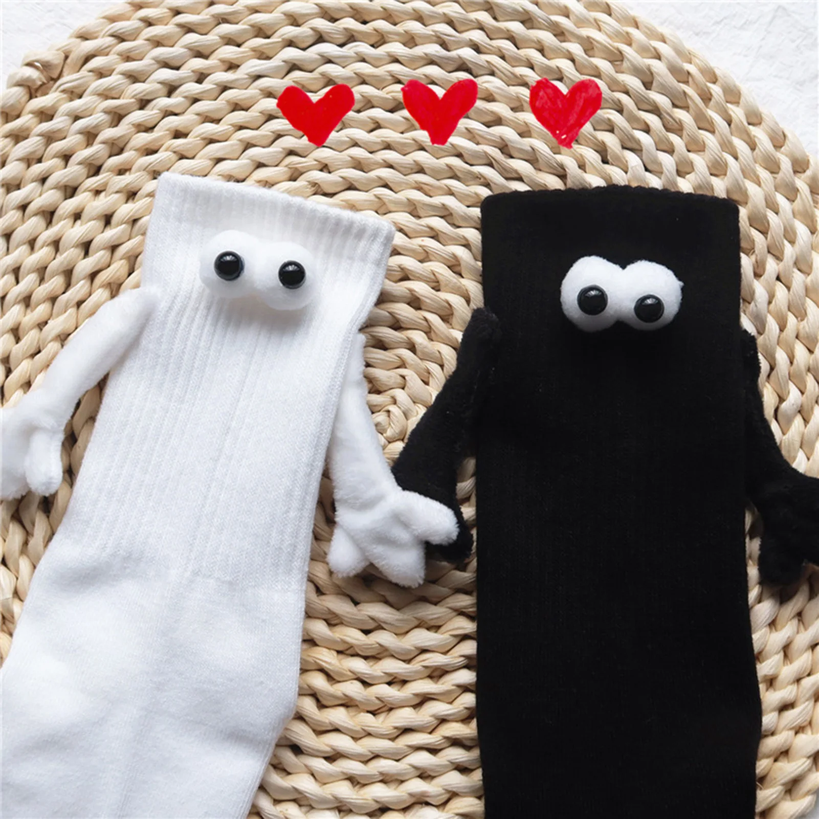 1 Pair Magnetic Socks With Hands Women Men Fashion Black White Funny Cute Cartoon Eyes Couple Mid-tube Socks for Gifts