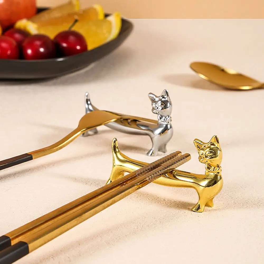 1Pcs Durable Cat Design Chopstick Holder Zinc Alloy Metal Tableware Stand Chopsticks Rack Art Craft Table Decoration