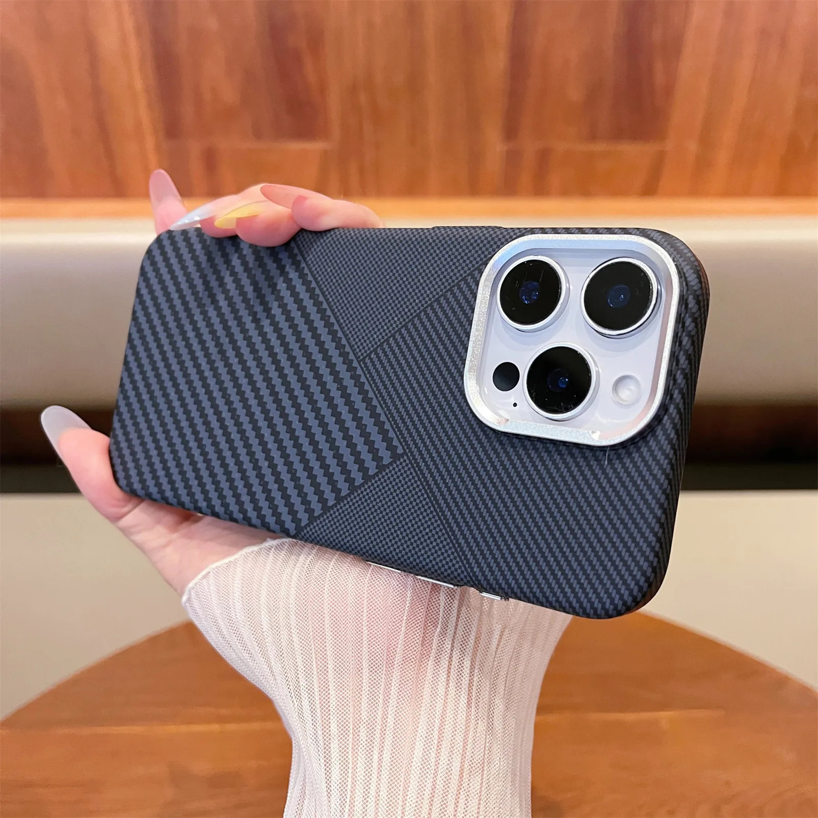 Carbon Fiber Magnetic Phone Case - Shockproof Slim Kevlar Protective Cover