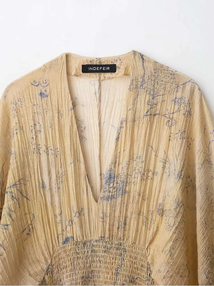 2025 Women's Vintage Printed Shirts & Blouses Top New Long Sleeve V Neck Loose Fashion Temperament Casual Chic Blouse Tops