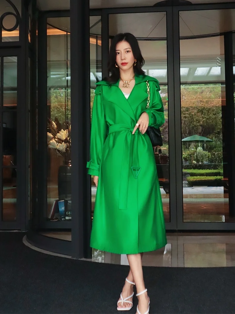

2023 New Spring Fashion Design Sense Lapel Classic Light Luxury British Hanging Loose Green Long Trench Coat