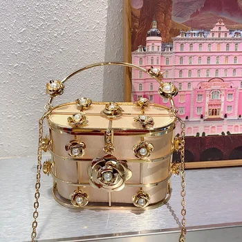 Borsa da sera metallizzata Borsa a fiori Borsa da donna scavata Design di lusso Borse da cena con diamanti con strass per borsa da sposa per feste