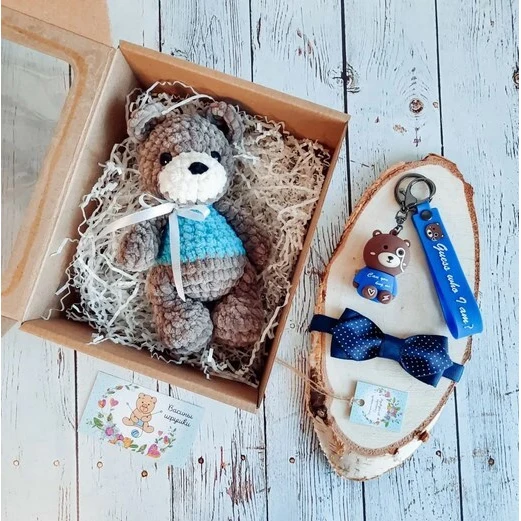 Knitted bear gift set for the boy |