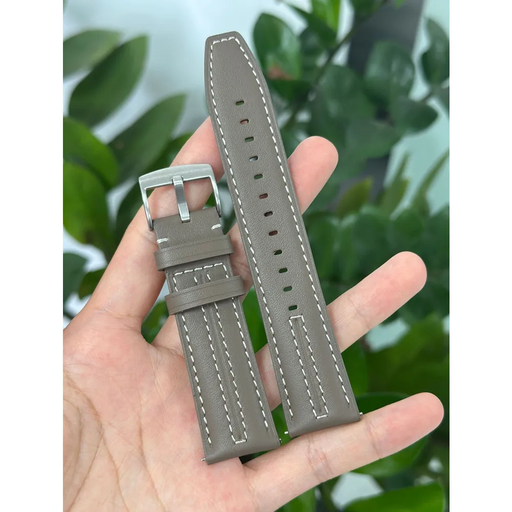 Premium 22mm Leather Strap for Smartwatches - Elegant and Durable Wristband Replacement