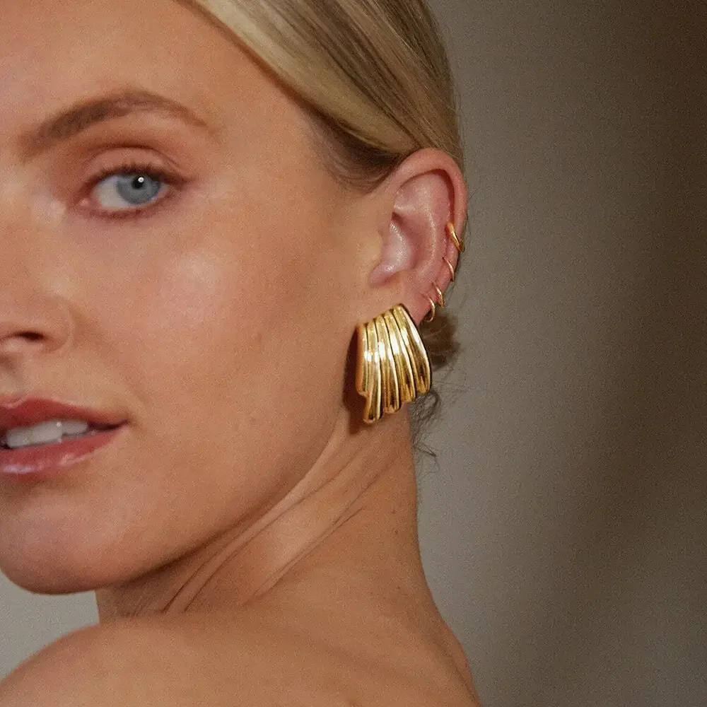 New Trapezoid Oversize Wave Stud Earrings for Women Girls Gold Plated Polished Striped Statement Earring Lightweight Ear Jewelry