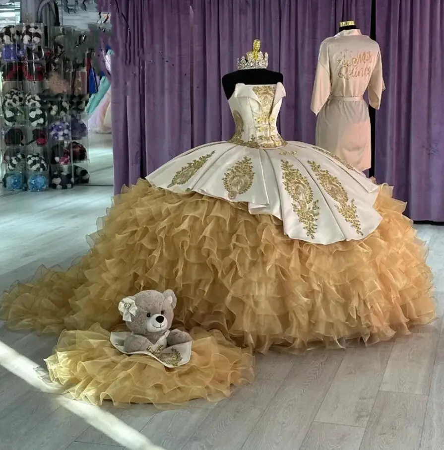 

Gold Strapless princess Quinceanera Dresses Beads Appliques Long Prom Dress Ruffles Tiered Birthday Party Vestidos De 15 Anos