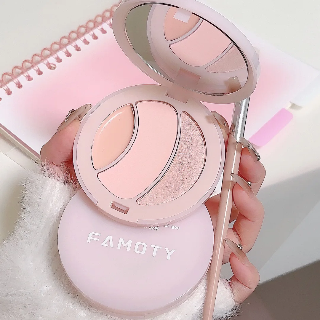 FAMOTY Three-Color Matte High-Gloss Pearlescent Water-Gloss Atmosphere 3D Brightening Fine Flash Highlighter Blush for Makeup