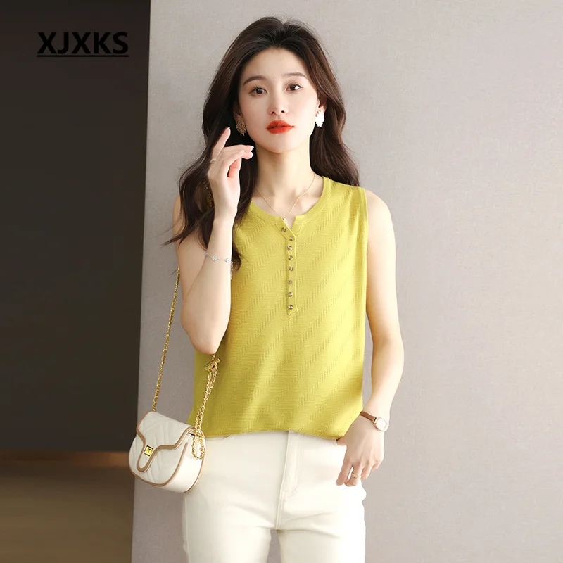 

XJXKS Fashion Buttons Women's Round Neck Sleeveless Top 2023 Summer New Solid Colour All-match Ice Silk Linen Knit T-shirt